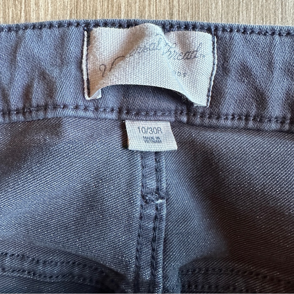 Universal Thread High Rise Jeans Size 10 - Picture 4 of 11